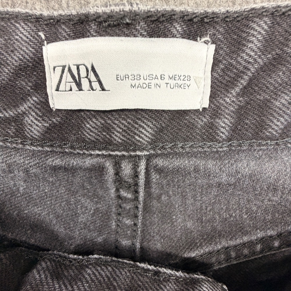 Zara Womens High Waisted Wide Leg Jeans Faded Black Raw Hem Size 6 MEX 28 - Picture 4 of 9